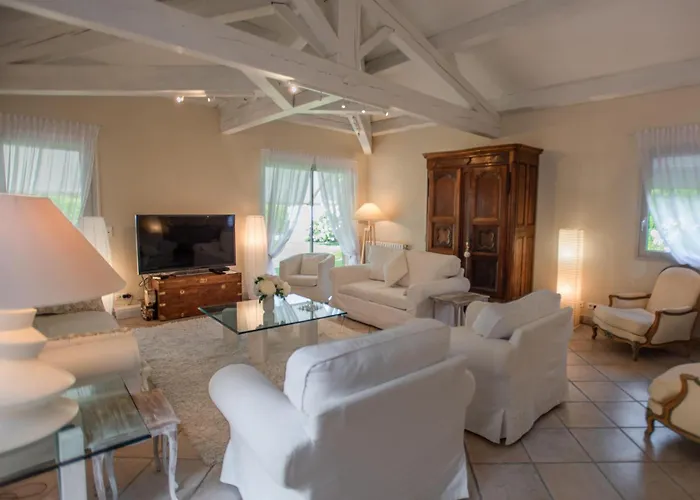 La Sarrazine Villa *