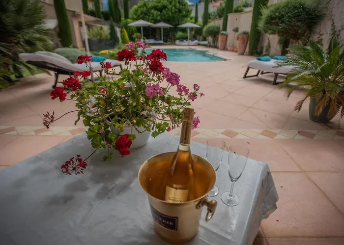 La Sarrazine Villa *